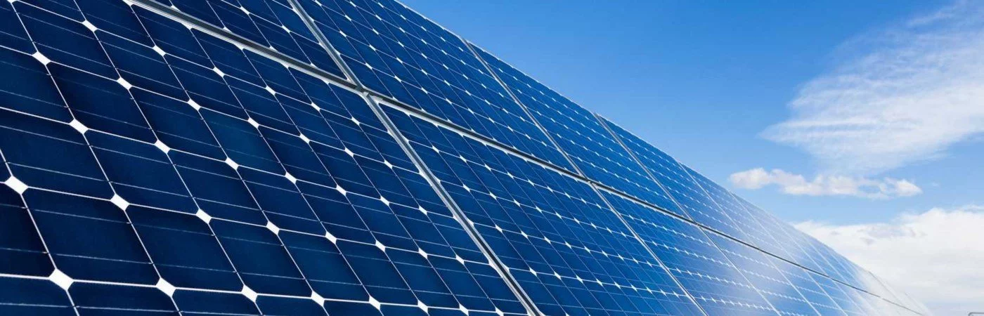 Photovoltaik-Anlage auf gewerblichem Gebäude